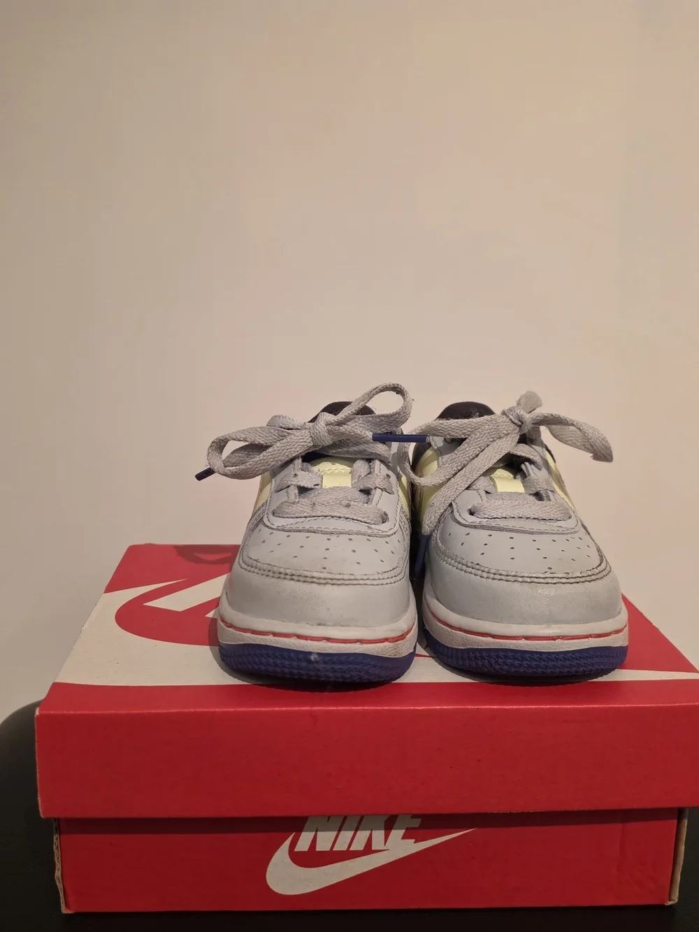 Nike Kids' AIR MAX  Gray and Yellow Low-Top Sneakers (size 6C)